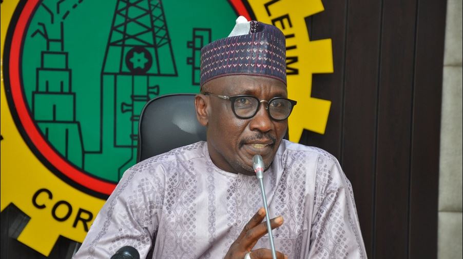 Former NNPCL boss Mele Kyari under EFCC investigation over refinery funds.